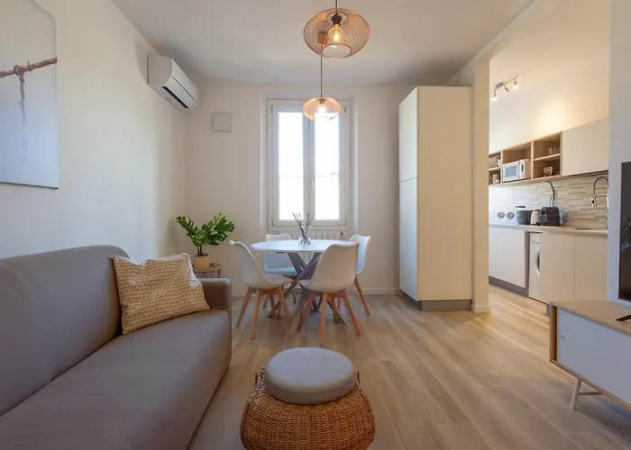 Mosse Leopolda By Mamo Florence